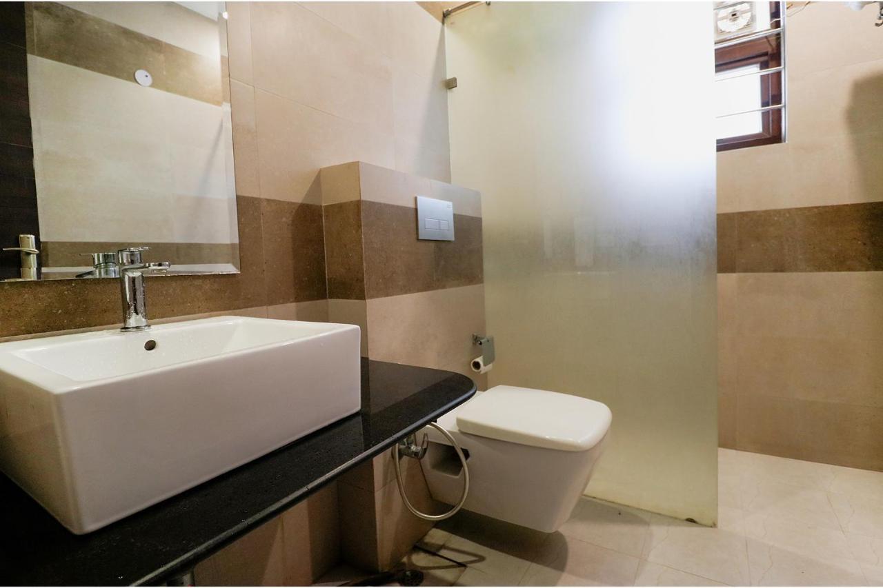 Fabhotel Oyster Villa Gurgaon Buitenkant foto