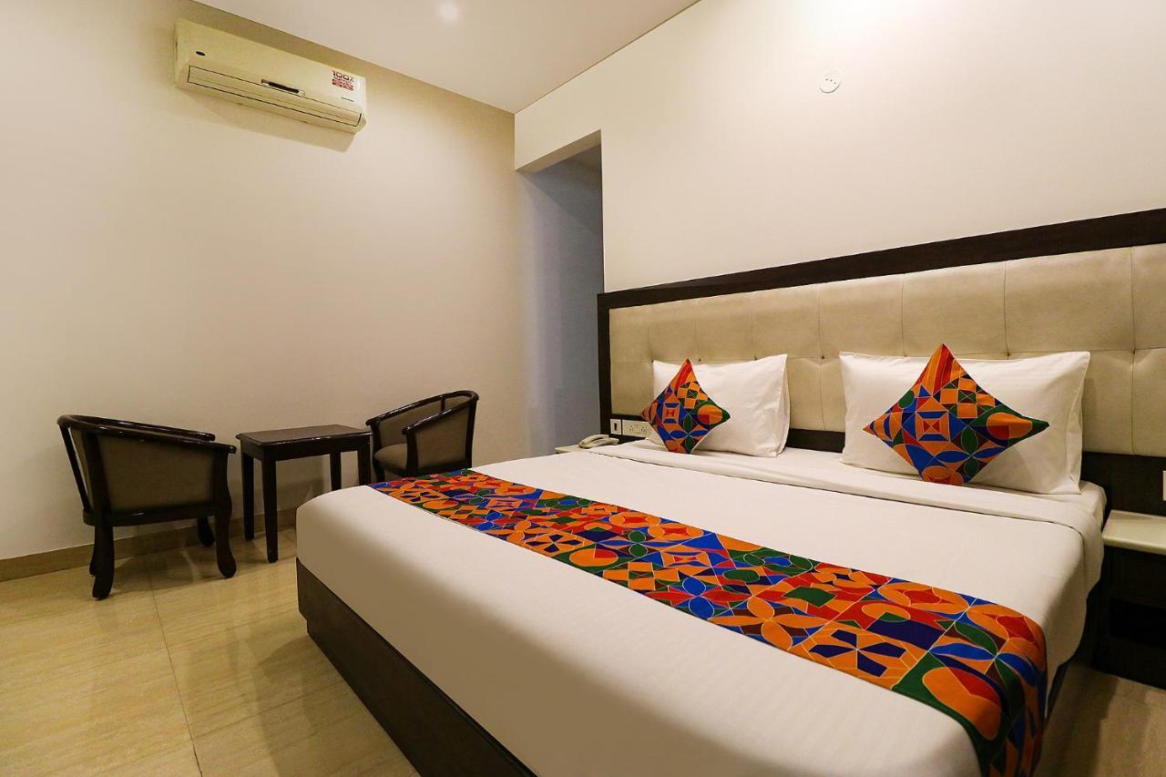 Fabhotel Oyster Villa Gurgaon Buitenkant foto