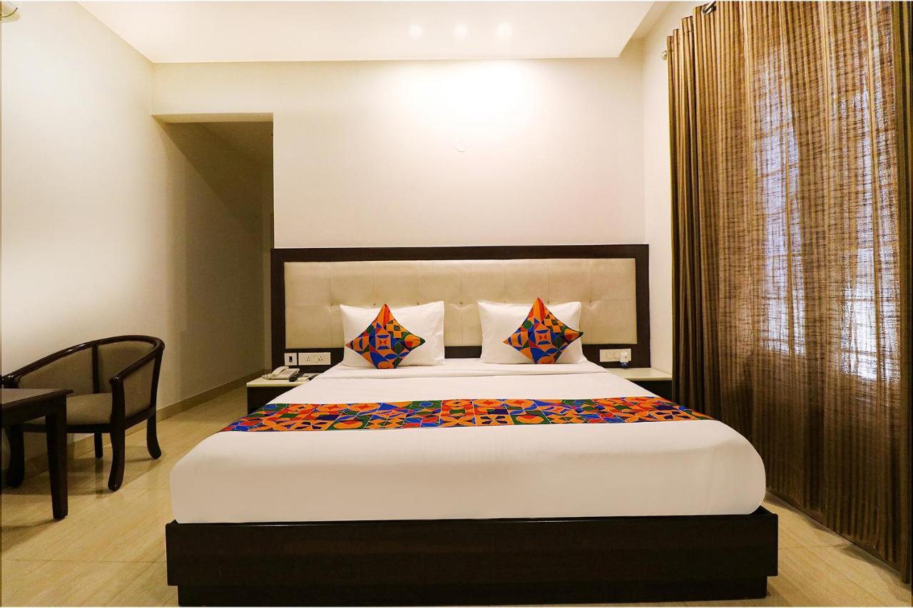 Fabhotel Oyster Villa Gurgaon Buitenkant foto